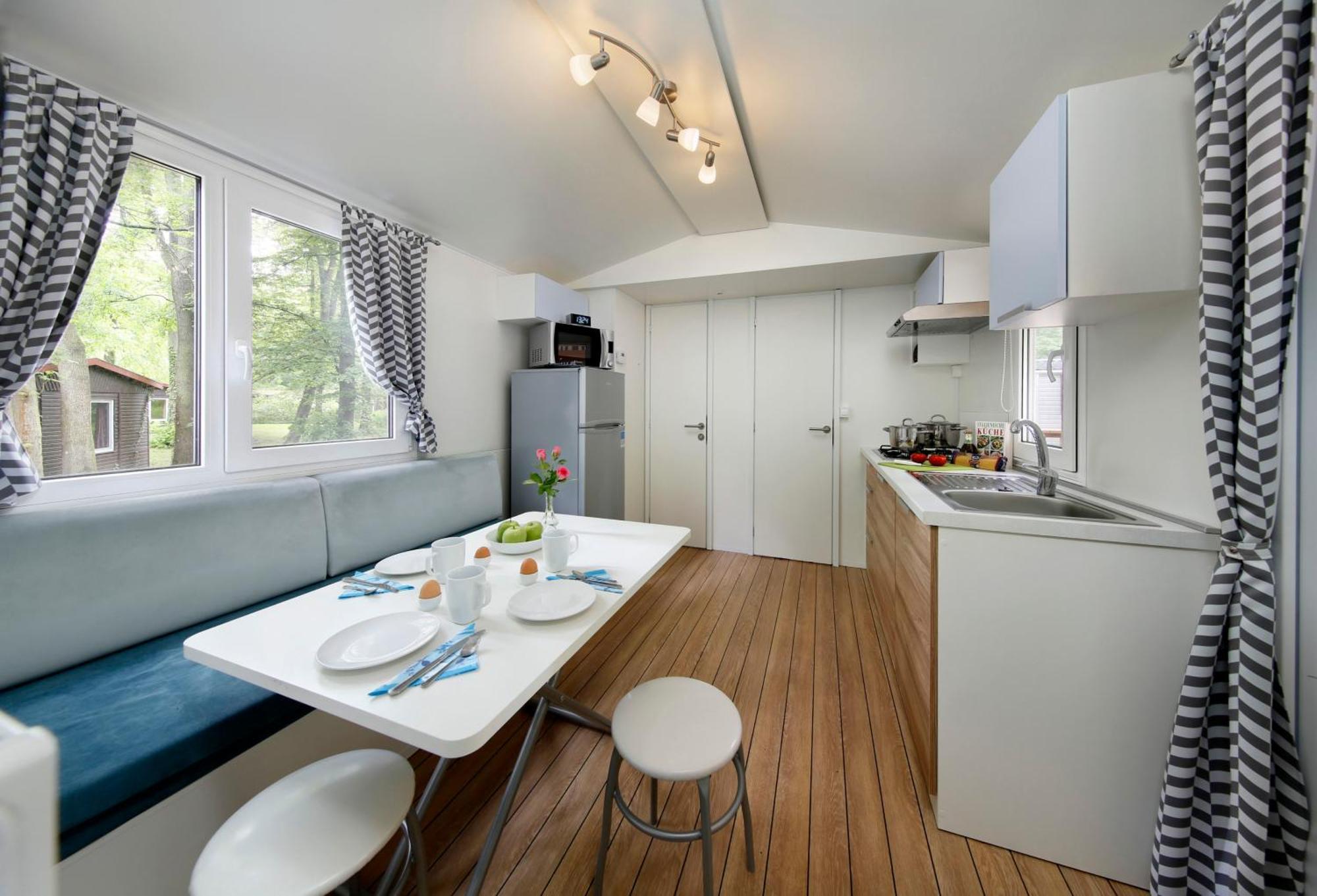 Knaus Campingpark Frickenhausen Frickenhausen am Main Ngoại thất bức ảnh